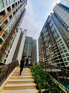 Tòa nhà Căn hộ Feliz En Vista Căn hộ Feliz En Vista tầng cao, nội thất cơ bản, view thành phố.