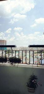 Ban công Quang Thái Tower, Tân Phú Căn hộ Quang Thái Tower tầng trung, đầy đủ nội thất, view thành phố.