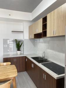 Phòng bếp Palm Heights Quận 2 Căn hộ Palm Heights tầng cao, hướng Đông, view thành phố sầm uất.