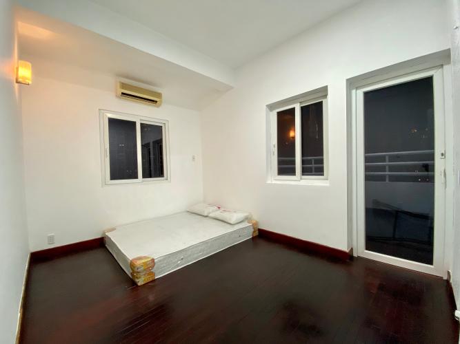 Phòng ngủ chung cư Phạm Viết Chánh Căn góc chung cư Phạm Viết Chánh, nội thất cao cấp, 2 ban công.