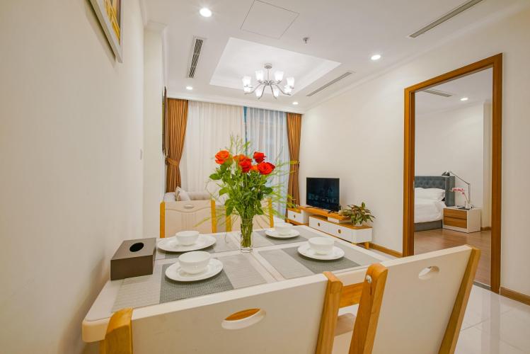 Phòng ăn officetel Vinhomes Central Park Bán officetel Vinhomes Central Park 1PN, diện tích 53m2, đầy đủ nội thất, view Landmark 81