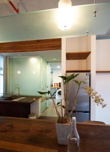 Phòng bếp Masteri Thảo Điền Quận 2 Căn hộ Masteri Thảo Điền view sông, nội thất đầy đủ.