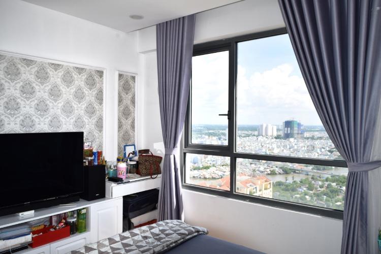 Phòng ngủ căn hộ The Gold View Căn hộ The Gold View tầng cao, ban công hướng Tây Nam view thành phố.
