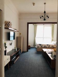 Bán căn hộ tầng cao The Manor, thiết kế hiện đại, nội thất cơ bản.