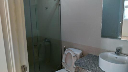 Phòng tắm City Gate, Quận 8 Căn hộ tầng trung City Gate view nội khu, không nội thất.