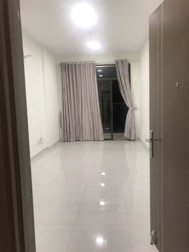 Phòng khách căn hộ JAMILA KHANG ĐIỀN Bán căn hộ Jamila Khang Điền 2PN, tầng 24, nội thất cơ bản, ban công Đông Nam