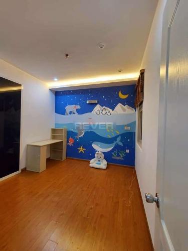 Phòng ngủ căn hộ La Casa Căn hộ La Casa nội thất cơ bản, view thoáng mát.