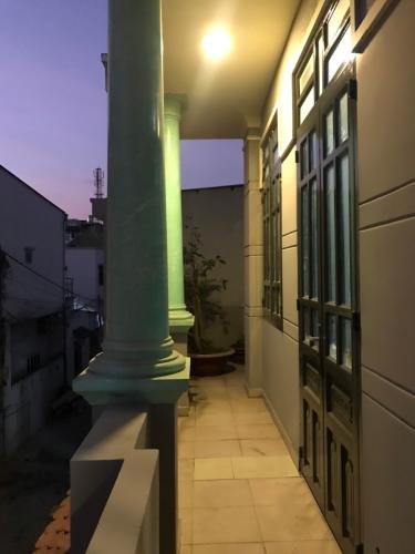 Ban công nhà phố Quận 9 Bán nhà đường Nguyễn Duy Trinh, Quận 9, thổ cư 85m2, cách chợ Long Trường 700m