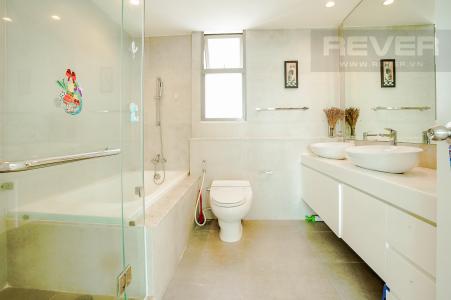 Phòng Tắm 1 Cho thuê căn hộ Riviera Point 2PN, tầng cao, đầy đủ nội thất, view sông thoáng mát