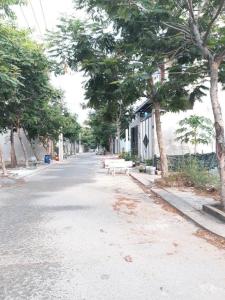 Bán đất nền đường Liên Phường, quận 9 diện tích 4x12.2m, sổ hồng chính chủ, sang tên ngay.