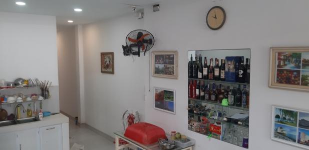 Phòng Nhà phố quận 7 Bán nhà phố đường hẻm đường Huỳnh Tấn Phát, phường Phú Thuận, quận 7, diện tích đất 69.7m2, nội thất cơ bản.