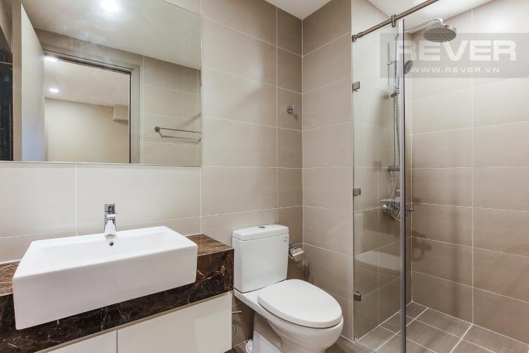 Phòng Tắm 1 Căn hộ The Gold View 2 phòng ngủ tầng trung tháp B nhà trống