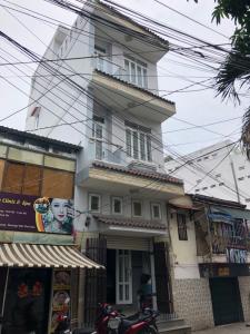 Mặt tiền nhà phố Lý Phục Man, Quận 7 Nhà phố hẻm xe hơi, diện tích 67.8m2, bàn giao sổ hồng riêng.