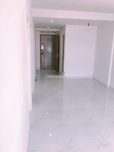 Phòng khách EHome 3, Bình Tân Căn hộ EHome 3 tầng trung, nội thất cơ bản.