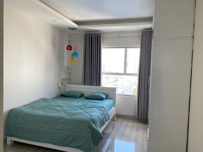 Phòng ngủ căn hộ Sunrise City  Căn hộ Sunrise City nội thất đầy đủ, view thành phố cực thoáng.