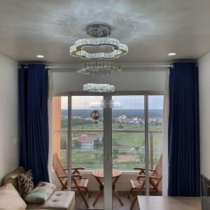 Căn hộ Dragon Hill 2, Nhà Bè Căn hộ Dragon Hill 2 tầng trung, đầy đủ nội thất, view thành phố.