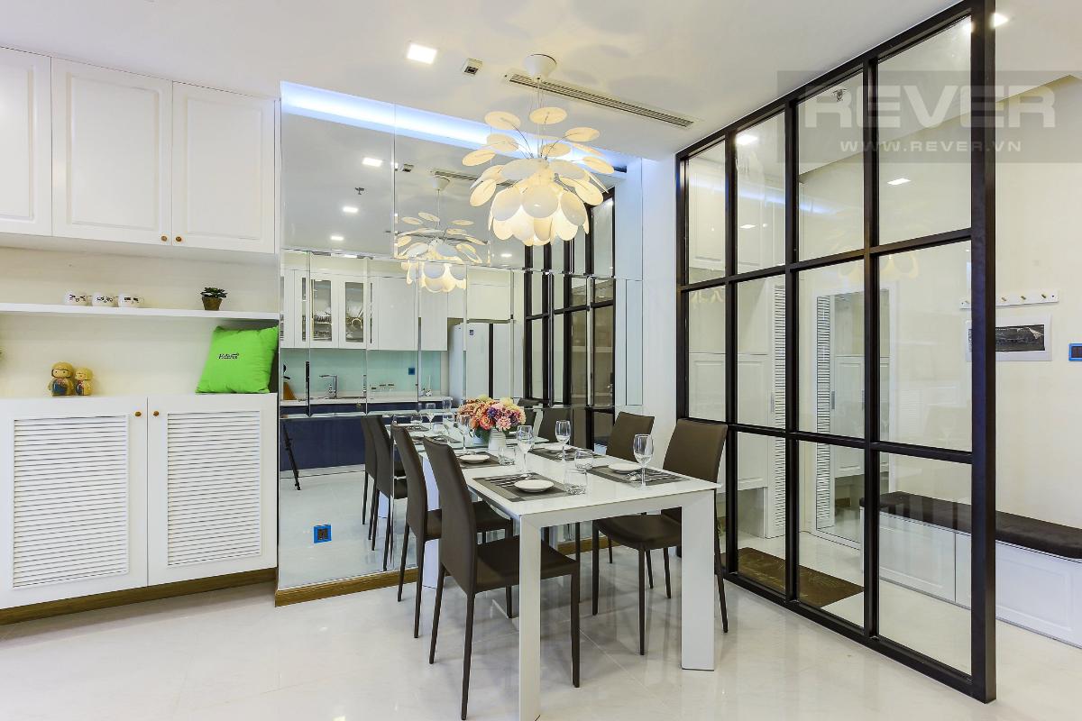 ef9fcd31386cde32877d Cho thuê căn hộ Vinhomes Central Park 2 phòng ngủ, tháp Park 4, đầy đủ nội thất, hướng Tây