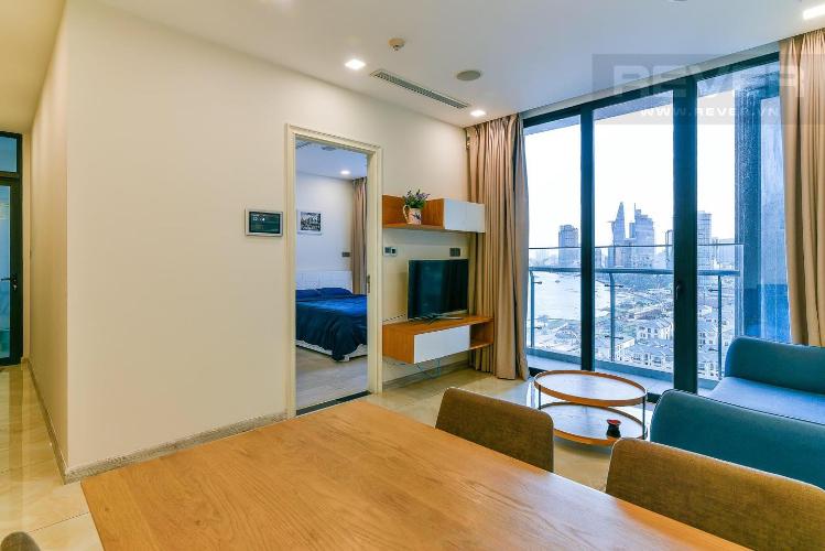 Phòng khách căn hộ Vinhomes Golden River Bán hoặc cho thuê officetel Vinhomes Golden River 2PN, diện tích 68m2, đầy đủ nội thất, hướng ban công Tây Nam