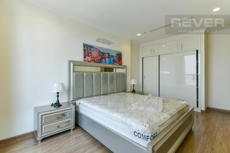 Phòng ngủ căn hộ VINHOMES CENTRAL PARK Cho thuê căn hộ Vinhomes Central Park 2PN, tháp Landmark 3, đầy đủ nội thất, view thành phố