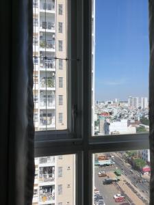 View căn hộ Investco Babylon Tân Phú Căn hộ Investco Babylon bàn giao đầy đủ nội thất, view thành phố.