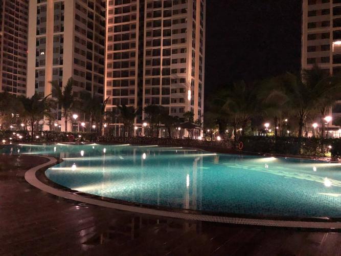 Hồ bơi Vinhomes Grand Park Quận 9 Căn hộ Vinhomes Grand Park tầng trung, view nội khu đón gió.