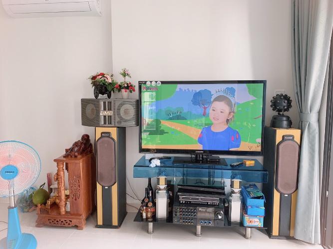 Phòng khách Vinhomes Grand Park Quận 9 Căn hộ đầy đủ nội thất Vinhomes Grand Park đón view nội khu.