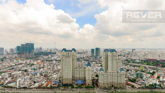 View Căn hộ Vinhomes Central Park tầng cao tháp Central 3 nhìn về khu vực Bình Thạnh