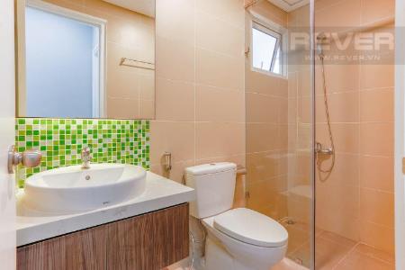 Toilet căn hộ DRAGON HILL 2 Bán hoặc cho thuê căn hộ 2 phòng ngủ Dragon Hill 2, diện tích 75m2, đầy đủ nội thất, hướng ban công Tây Nam