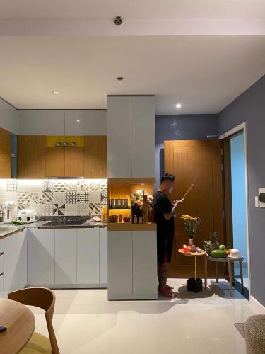 Phòng bếp căn hộ The Park Residence Bán căn hộ view thành phố The Park Residence tầng cao, đầy đủ nội thất.