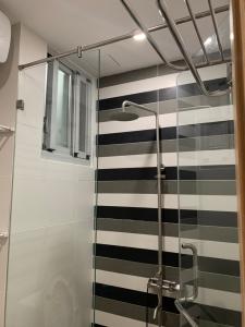 Phòng tắm Scenic Valley Quận 7 Căn hộ tầng trung Scenic Valley view nội khu hồ bơi.