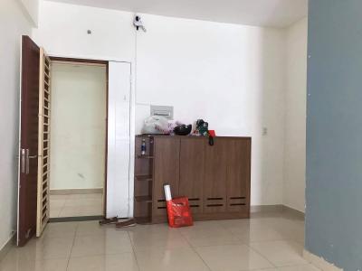 Bên trong căn hộ Topaz City Căn hộ Topaz City tầng trung, hướng nội khu yên tĩnh.