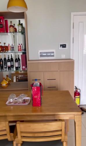 Phòng bếp Saigon Mia, Bình Chánh Căn hộ Saigon Mia tầng trung, nội thất đầy đủ.