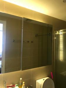  Bán căn hộ Florita diện tích 69m2 gồm 2 phòng ngủ, ban công hướng Đông, tầng trung, đầy đủ nội thất