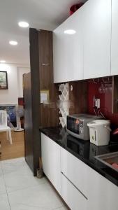 Phòng bếp căn hộ Scenic Valley, Quận 7 Căn hộ Scenic Valley đầy đủ nội thất hiện đại, view nội khu yên tĩnh.