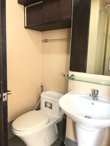 Phòng tắm Sky Garden 3 Căn hộ Sky Graden 3 cửa chính hướng Bắc, nội thất đầy đủ tiện nghi.