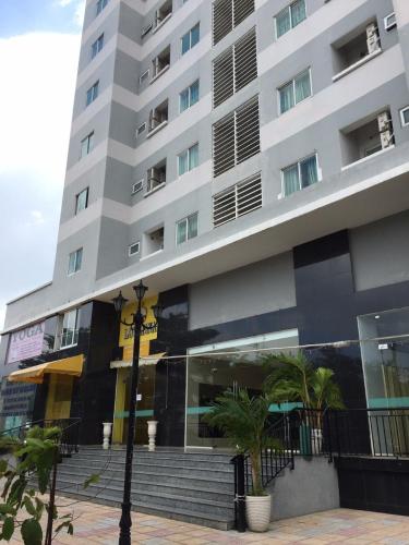 Chung cư Nhất Lan, Bình Tân Căn hộ chung cư Nhất Lan hướng Đông Nam, đầy đủ nội thất.