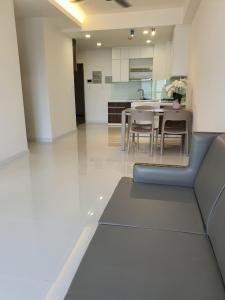 Tổng quan căn hộ Saigon South Residence Cho thuê căn hộ Saigon South Residence tầng thấp, đầy đủ nội thất.