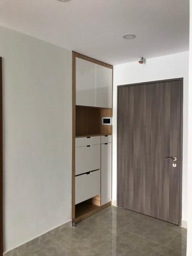 tủ giày Cho thuê căn hộ Saigon South Residence tầng thấp, diện tích 75m2, ban công hướng Đông
