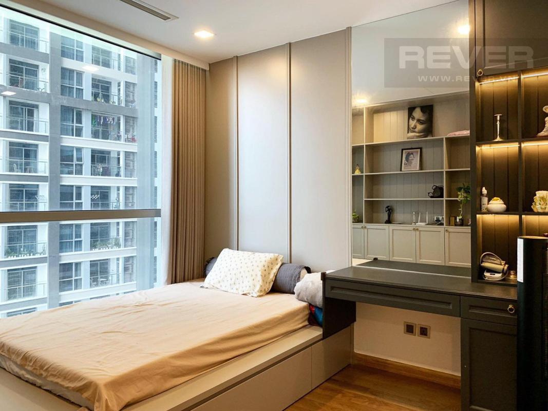Phòng ngủ Bán căn hộ Vinhomes Central Park 4PN, tháp Park 4, đầy đủ nội thất sang trọng, view sông và công viên mát mẻ