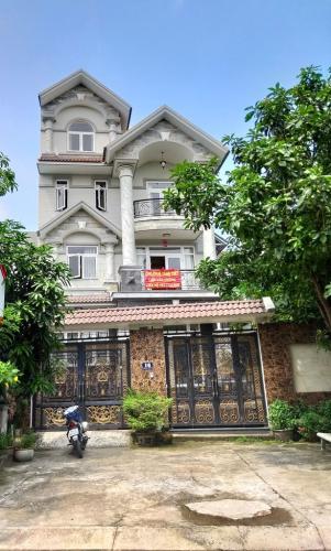 Mặt tiền nhà Quận 2 Mặt bằng kinh doanh tầng trệt diện tích 200m2, sát mặt tiền Trần Não.