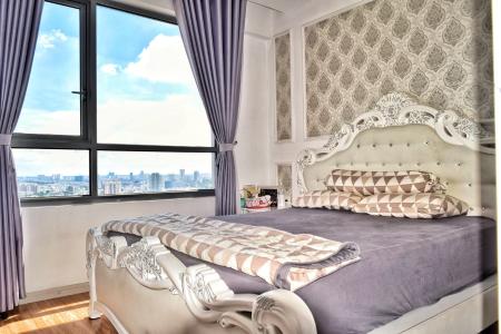 Phòng ngủ căn hộ The Gold View Căn hộ The Gold View tầng cao, ban công hướng Tây Nam view thành phố.