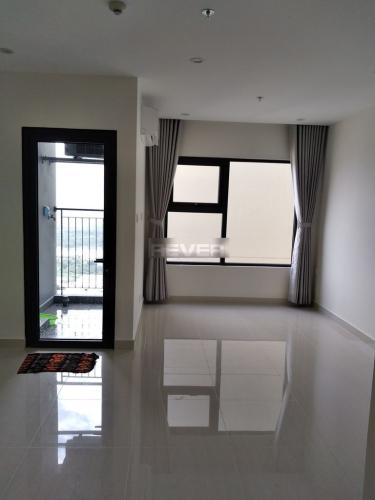 Phòng khách căn hộ Vinhomes Grand Park Căn hộ tầng cao Vinhomes Grand Park nội thất cơ bản, view thành phố.