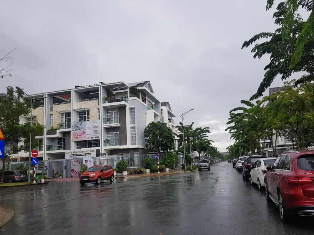 9ED73F04-E411-4C63-9C95-FF9CE3F2BEED Bán biệt thự 4 tầng thuộc KĐT Jamona City Quận 7, diện tích đất 140m2, ngang 7m, bàn giao thô