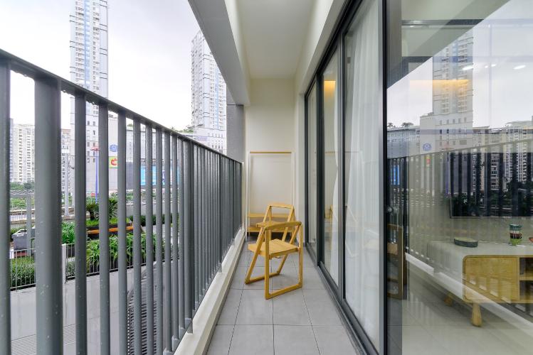 ban công căn hộ MASTERI AN PHÚ Cho thuê căn hộ Masteri An Phú 1PN, tầng 5, đầy đủ nội thất, view hồ bơi