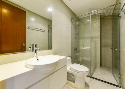 Phòng Tắm Căn hộ Vinhomes Central Park tầng cao Landmark 1 full nội thất