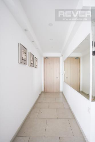 Lobby Bán căn hộ Riviera Point 2PN, diện tích 105m2, đầy đủ nội thất, hướng Đông Bắc, view sông và hồ bơi