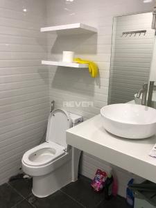 Phòng tắm RichStar, Tân Phú Căn hộ RichStar ban công rộng rãi, bàn giao đầy đủ nội thất.