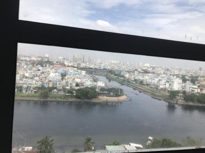 View Green River, Quận 8 Căn hộ Green River hướng Đông Nam, view sông và thành phố.