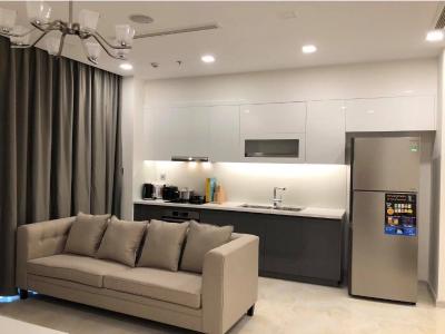 Nhà bếp căn hộ Vinhomes Golden River Cho thuê căn hộ 3 phòng ngủ Vinhomes Golden River, diện tích 101.4m2, thiết kế hiện đại, dọn vào ở ngay.