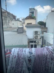 Ban công nhà phố Xô Viết Nghệ Tĩnh, Phường 26, Quận Bình Nhà phố 1 trệt 2 lầu Xô Viết Nghệ Tĩnh, Bình Thạnh - thiết kế hiện đại 